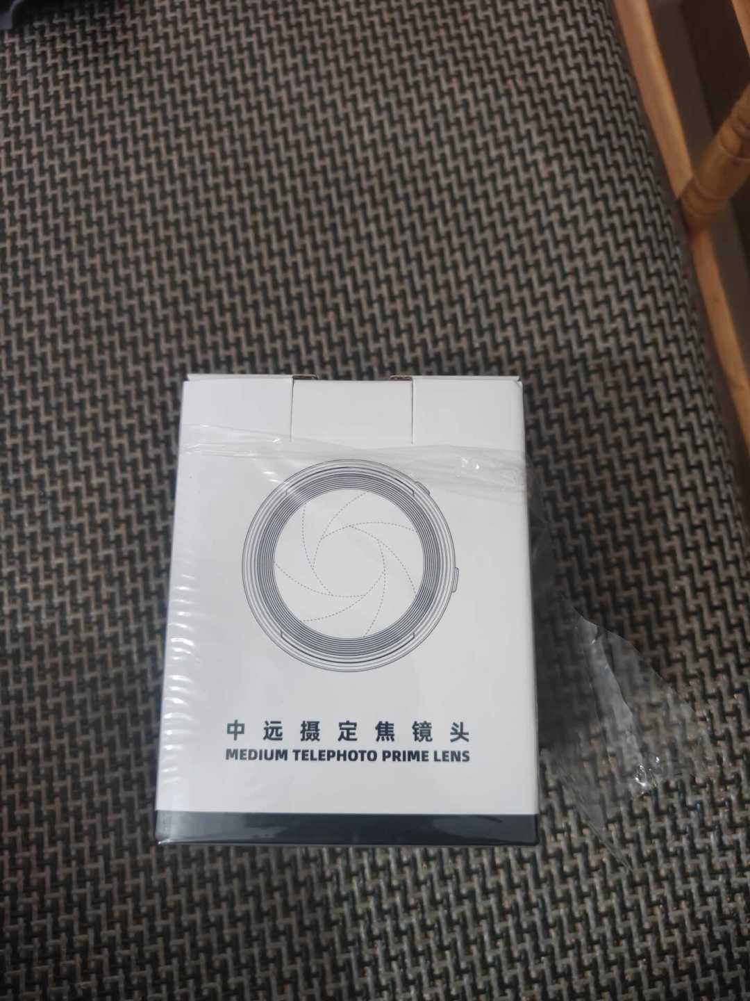 佳能起诉永诺快一个月,抽完143条评论里的45条:评论区看透3件事,还有1件吵没完