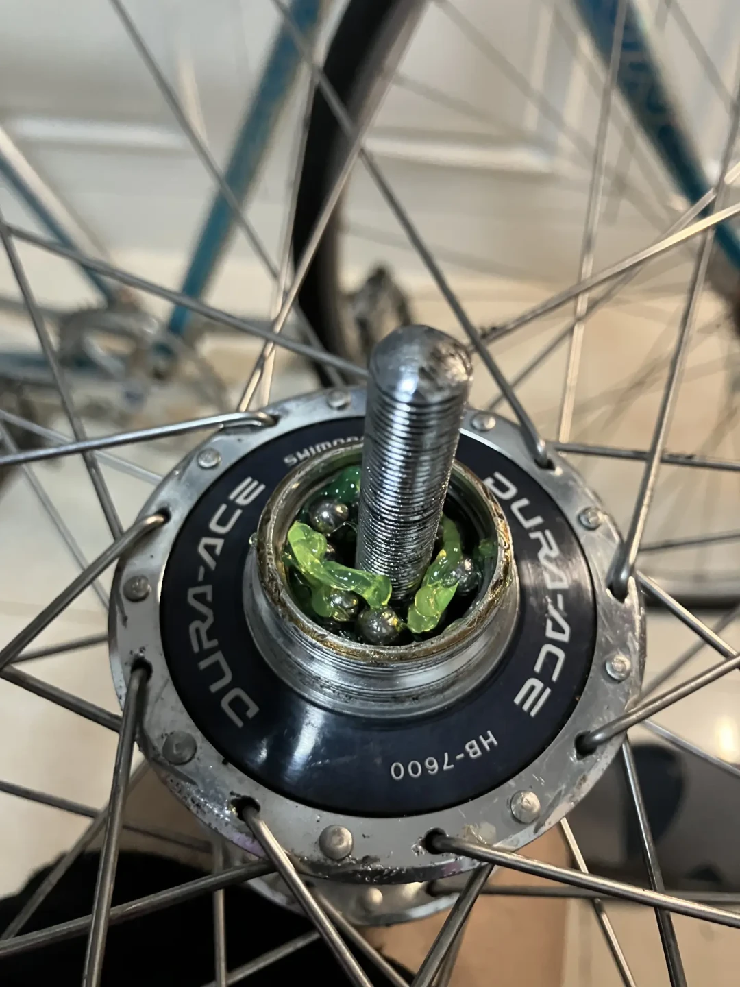 花鼓有异响,拆了保养还是放着别动?翻完全网的拆派和不拆派:他们吵的根本不是同一种轴承