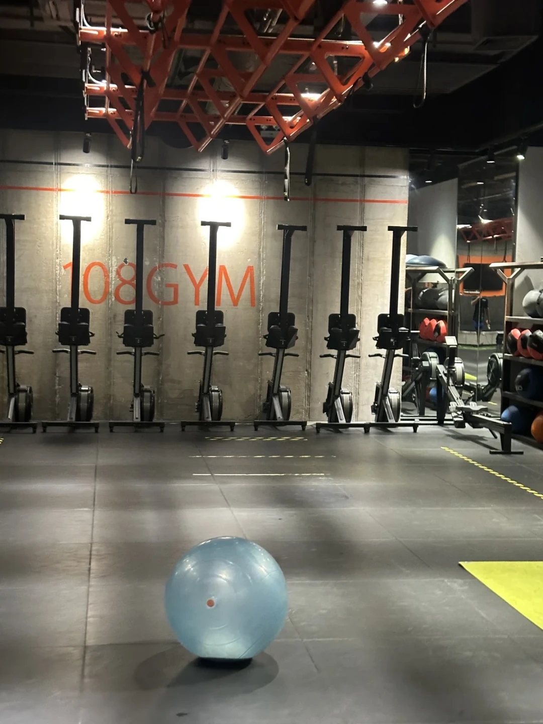 CrossFit团课为什么只留下新手和高手?练了半年杠铃不涨的,先别怪自己不努力