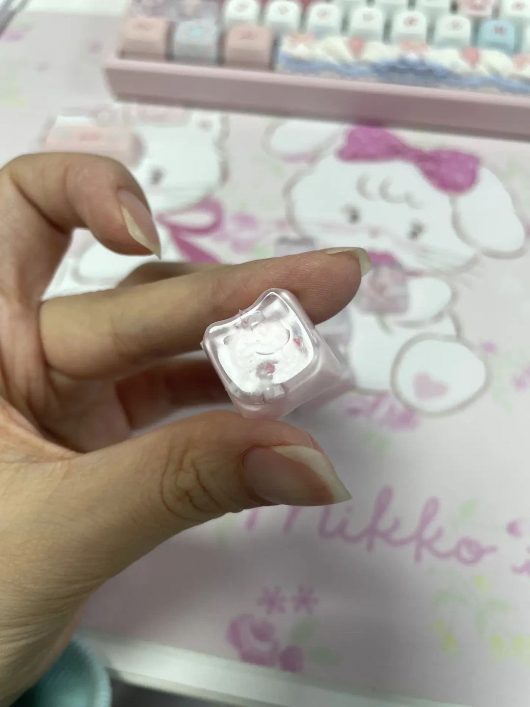 注胶漏轴算正常、滴胶有毛算正常瑕疵?先搞清手作键帽这条