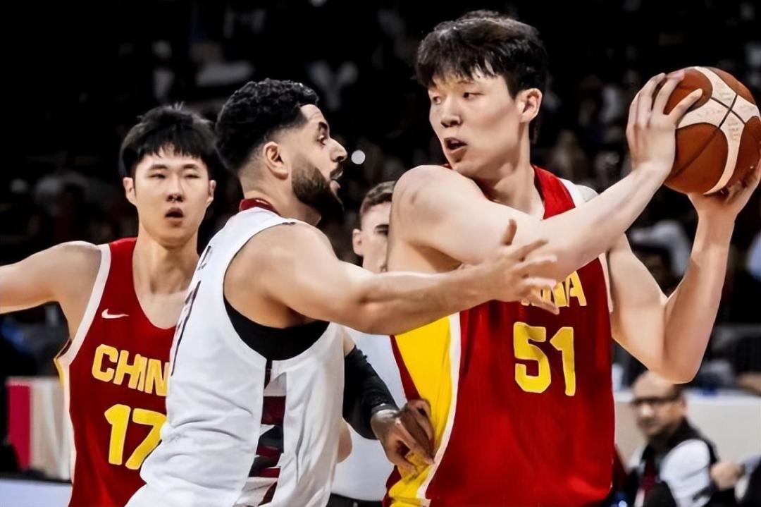 两胜中国的主帅被炒,7万美金的外教上任:7个月后,韩国男篮站到悬崖边上