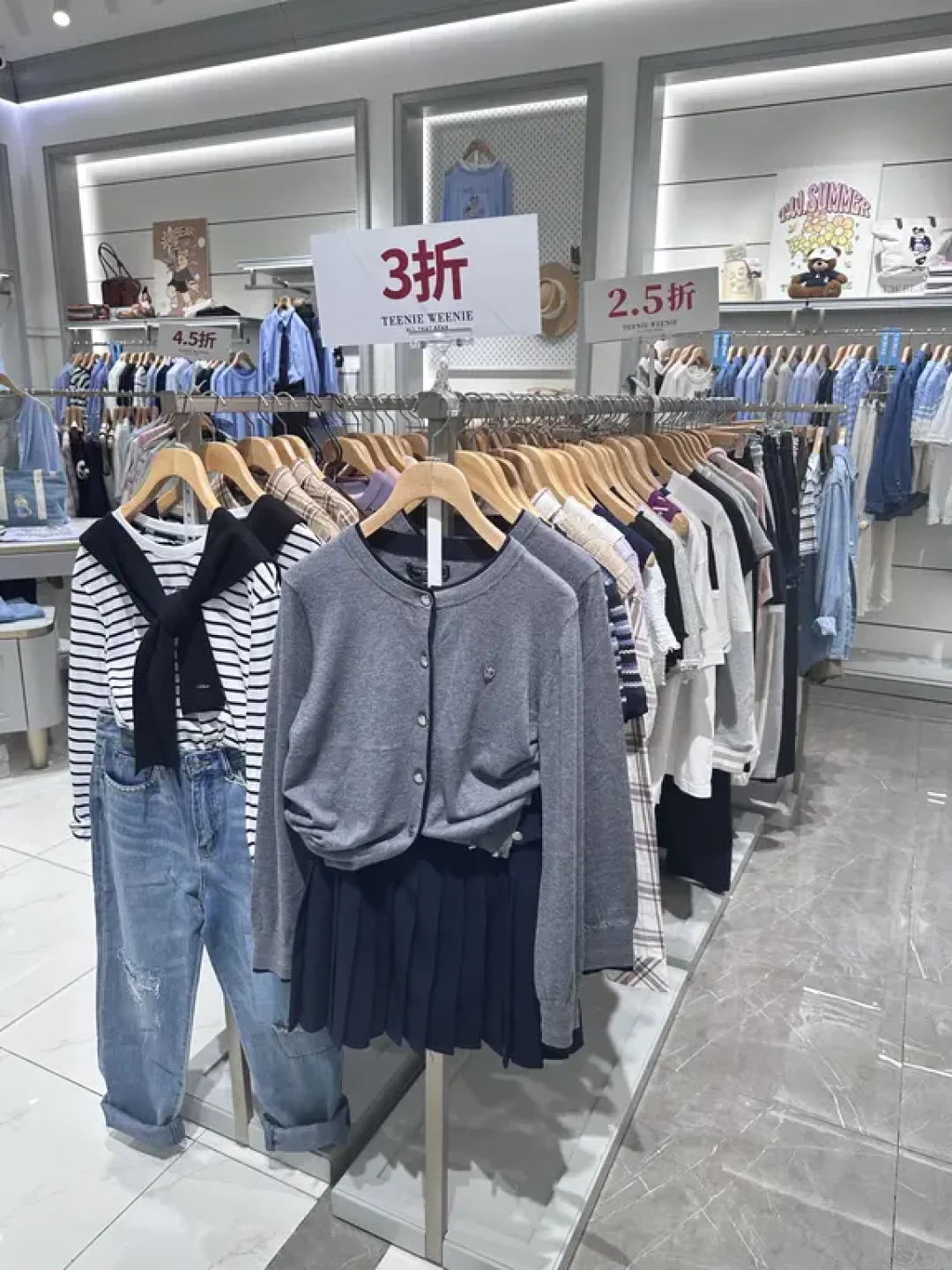 “小熊是拉夫劳伦平替?”对比5个学院风品牌后,我搞懂TEENIE WEENIE该在什么价位买了