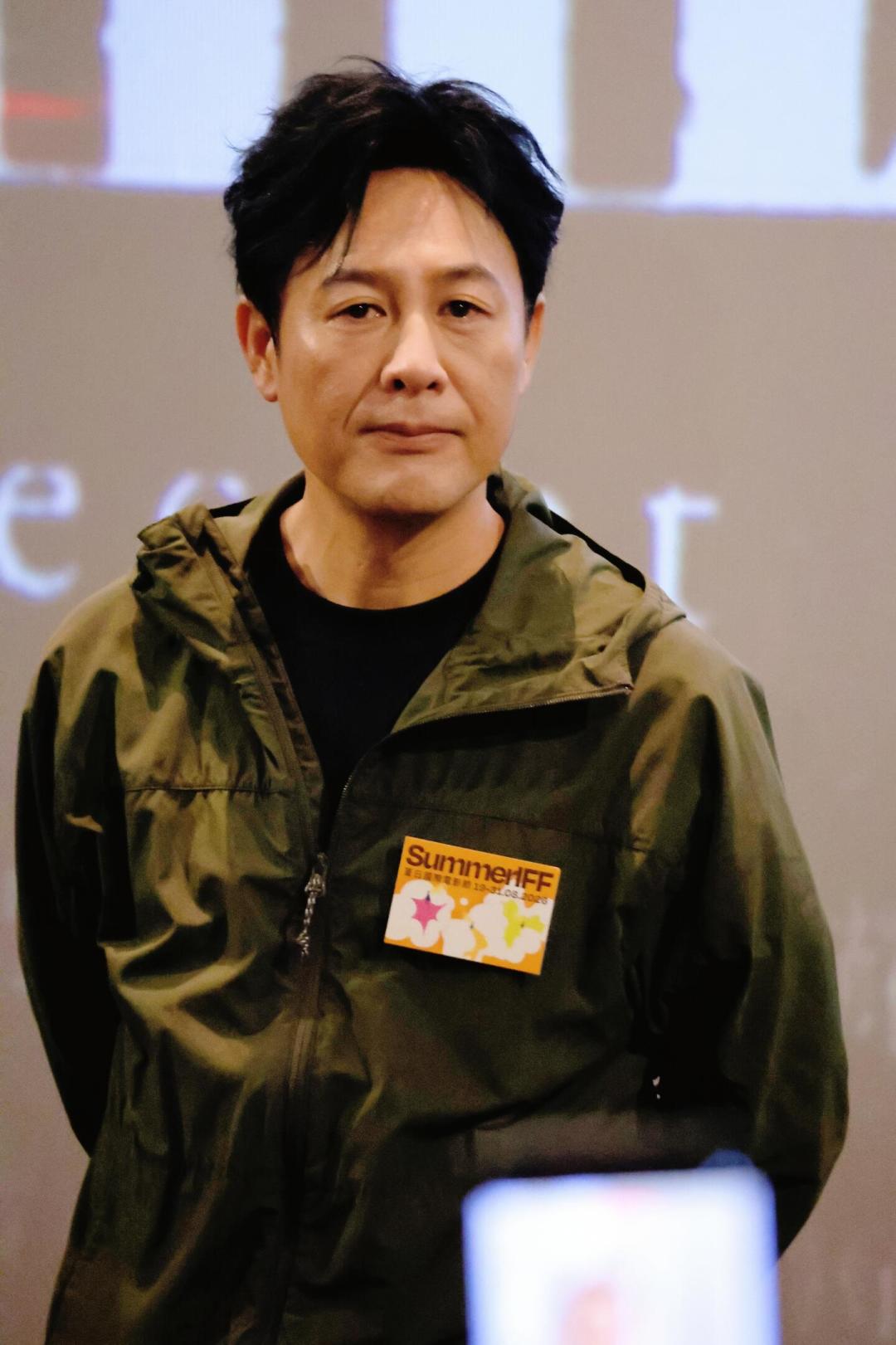 任达华现身《纸盒藏迷》首映:33年前,演下这个案件主角的正是他