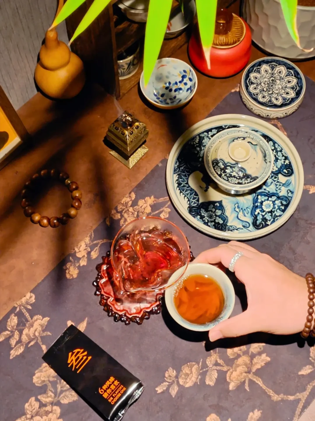 几十块一套,从壹喝到陆:孝文家茶“猜你喜欢”大红袍的真实喝记,我们整理全了