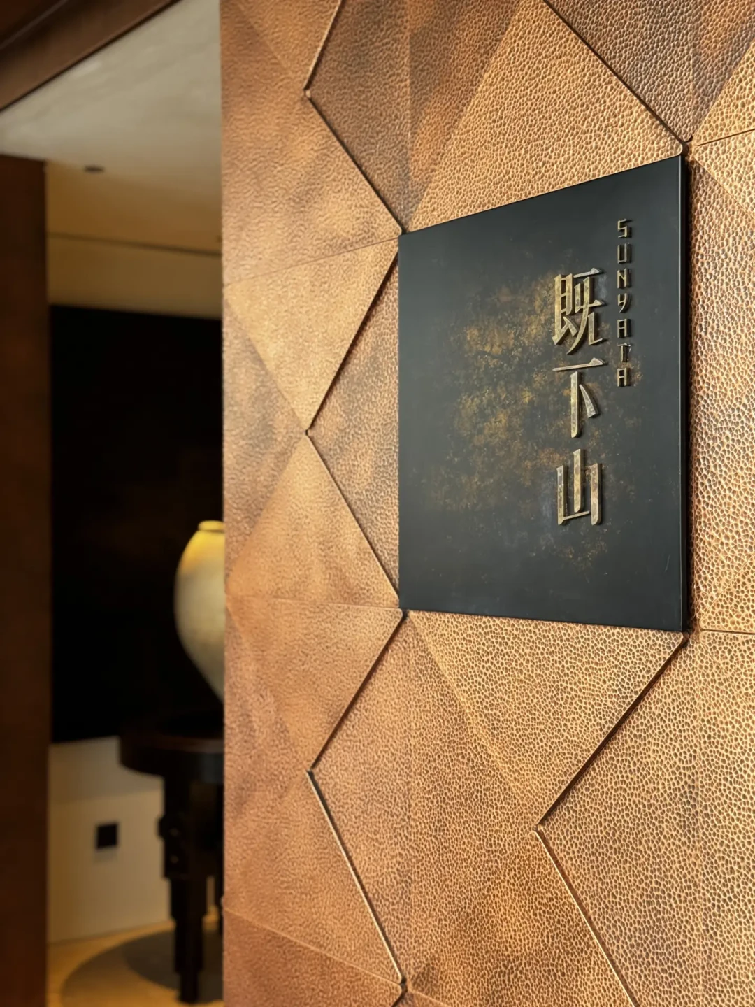 超长假期别为“出片酒店”冲动付费:设计酒店的6个翻车点,照片里全看不到
