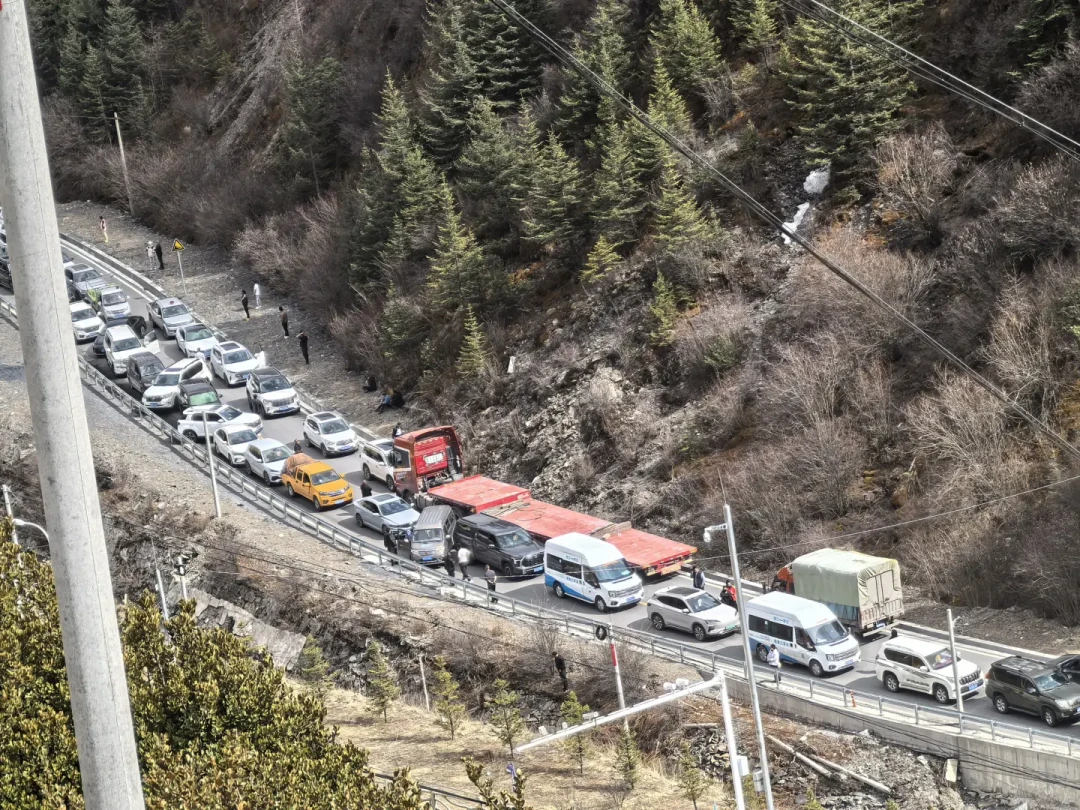 组队进藏别先急着走:318又泥石流了,109成了最难的,五条国道替你对比好了