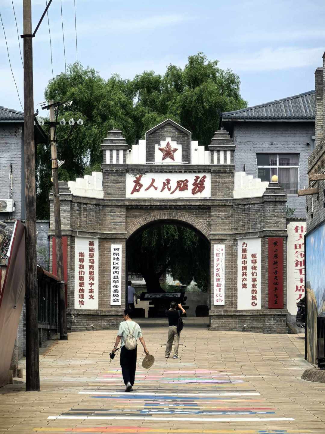 为什么田晓霞必须死?吵了38年后,我把知乎、微博、小红书的答案分成了四类