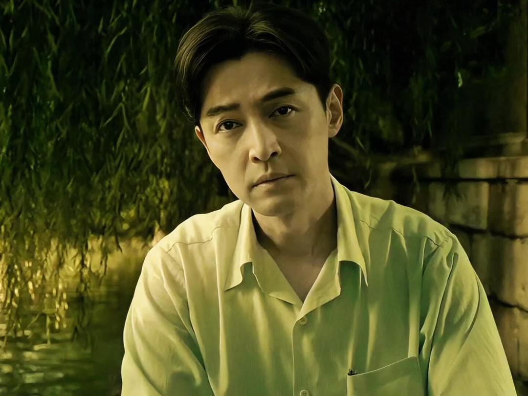 《抓特务》网播重挑争议:先看141分钟的影版,还是先看那部9.4分老剧