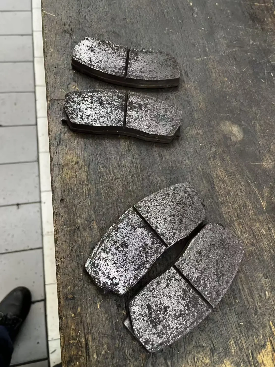 九月的跑山账单开始到账:翻完几十条换胎换皮帖,你该算的不是单价,是每公里