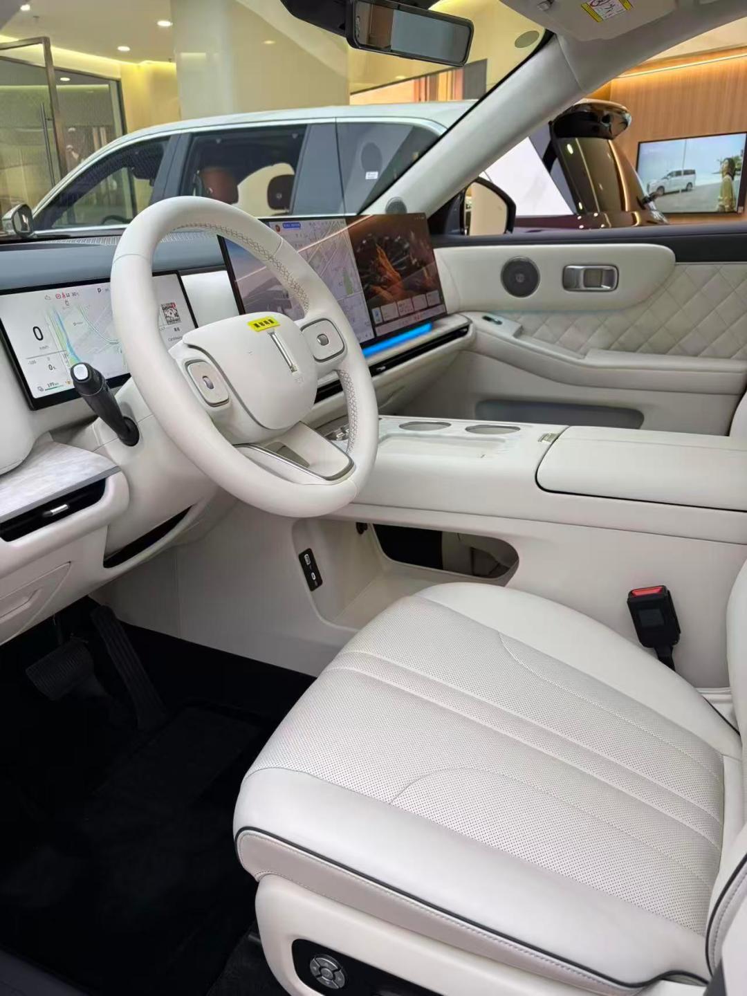 H10上市24小时大定3.18万,魏牌7月只卖7725辆:先别急着下定V8X,把