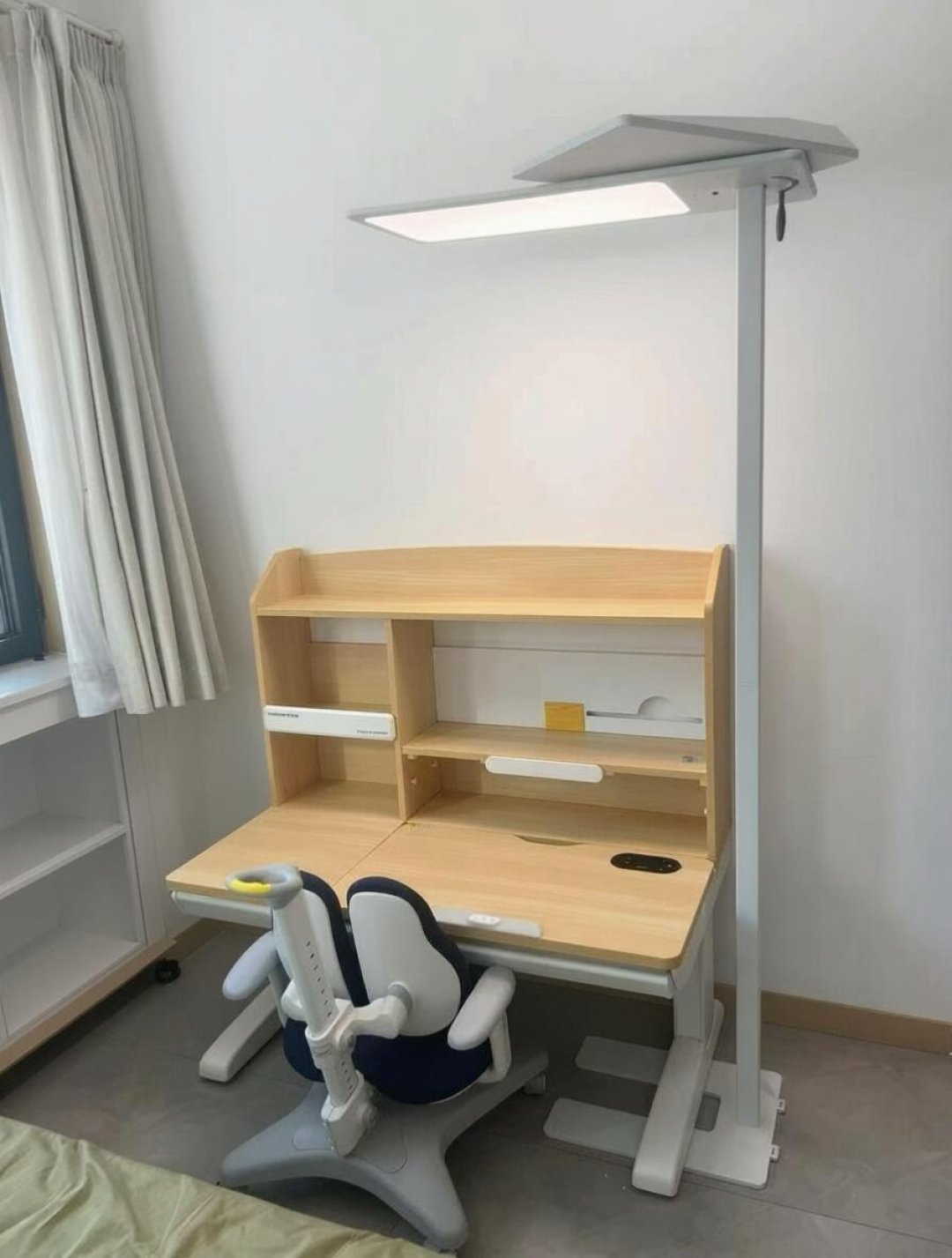 开学前下单的护童桌正在到货:安装师傅走之前,花10分钟查这8个地方
