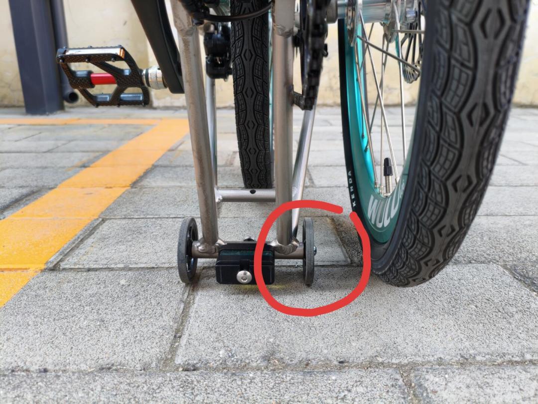 NEO改装是盘拼图局:抬高车把就蹭地,加装推行轮又倒车,翻完几十份改装作业,我理出了不绕路的花钱路线