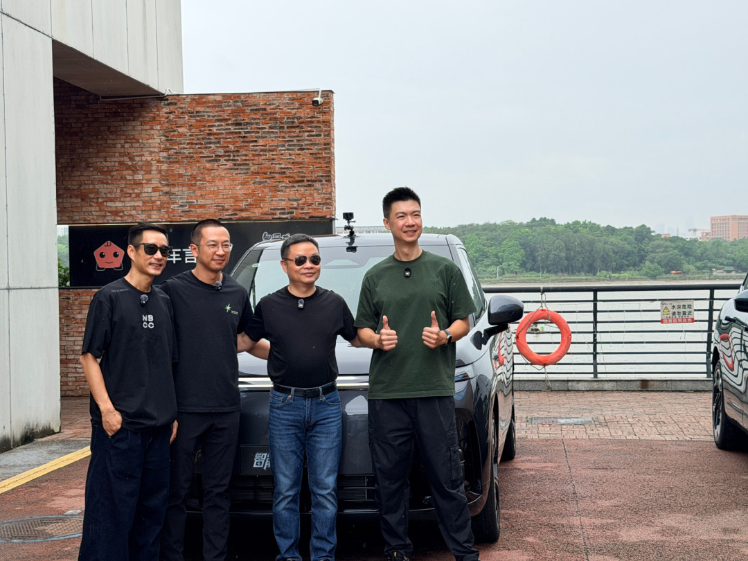 何小鹏本尊下场考试,而且没让他提前摸底:第二代VLA智驾纽北百期盲测,明晚的视频只看这三样