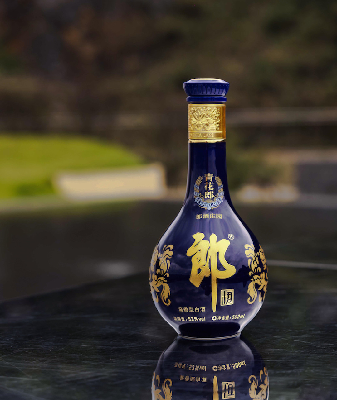 青花郎瓶身实拍