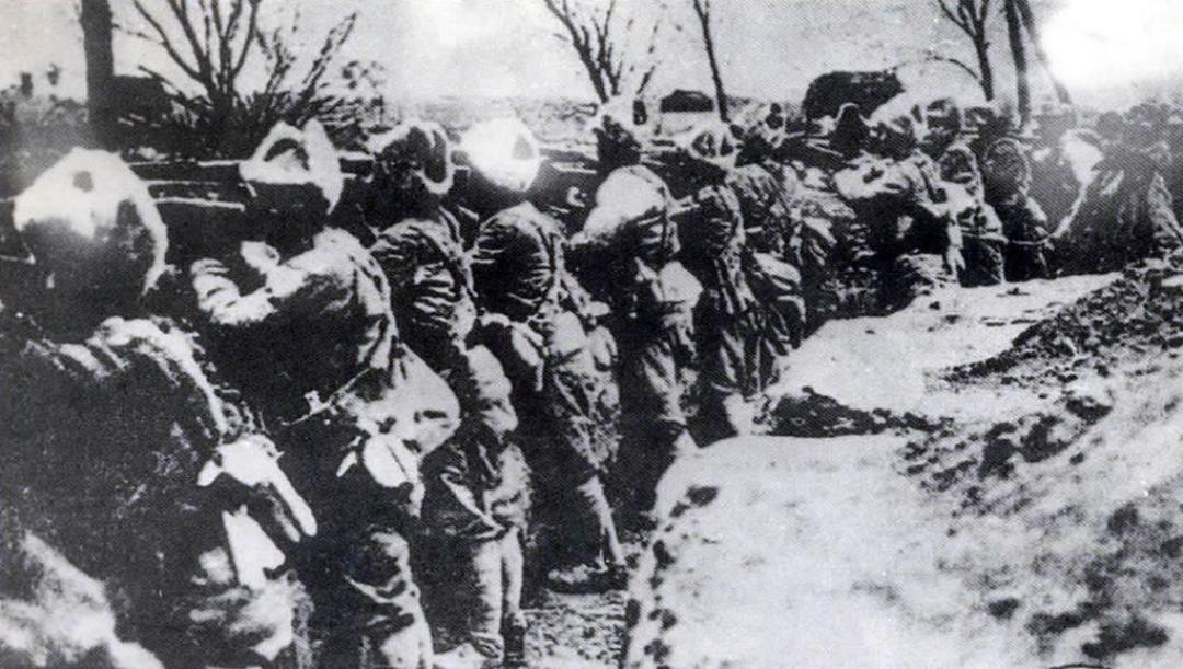 「骑兵连,进攻!」是抗日神剧?我翻完中日两边的史料,发现哭的人和挑刺的人,都只对了一半