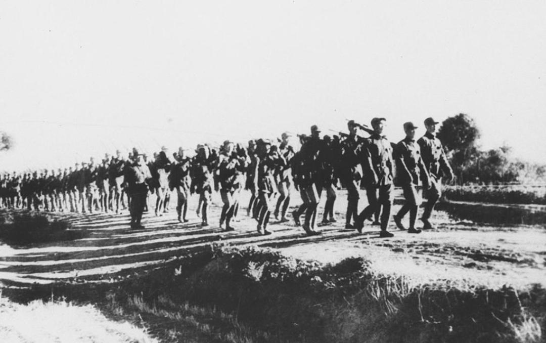 「骑兵连,进攻!」是抗日神剧?我翻完中日两边的史料,发现哭的人和挑刺的人,都只对了一半