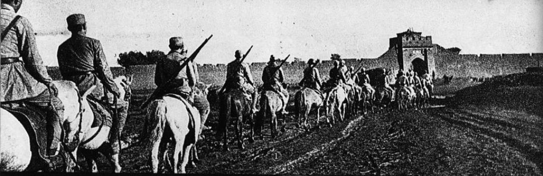 「骑兵连,进攻!」是抗日神剧?我翻完中日两边的史料,发现哭的人和挑刺的人,都只对了一半