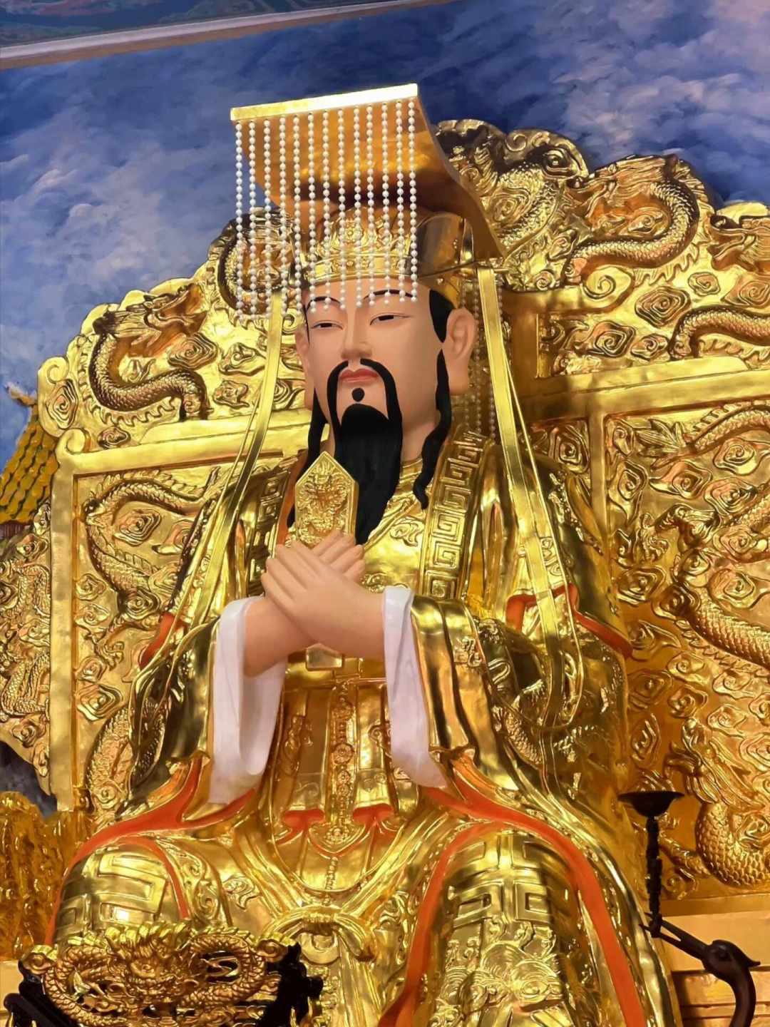 「昊天上帝是玉帝的马甲」刷屏,我把郊祀、道藏、佛经对了一遍:这三炷香别拜错