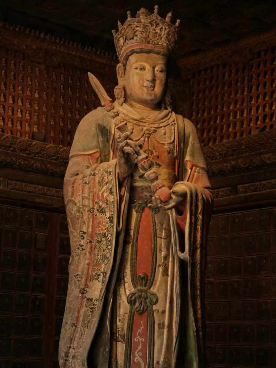 「昊天上帝是玉帝的马甲」刷屏,我把郊祀、道藏、佛经对了一遍:这三炷香别拜错