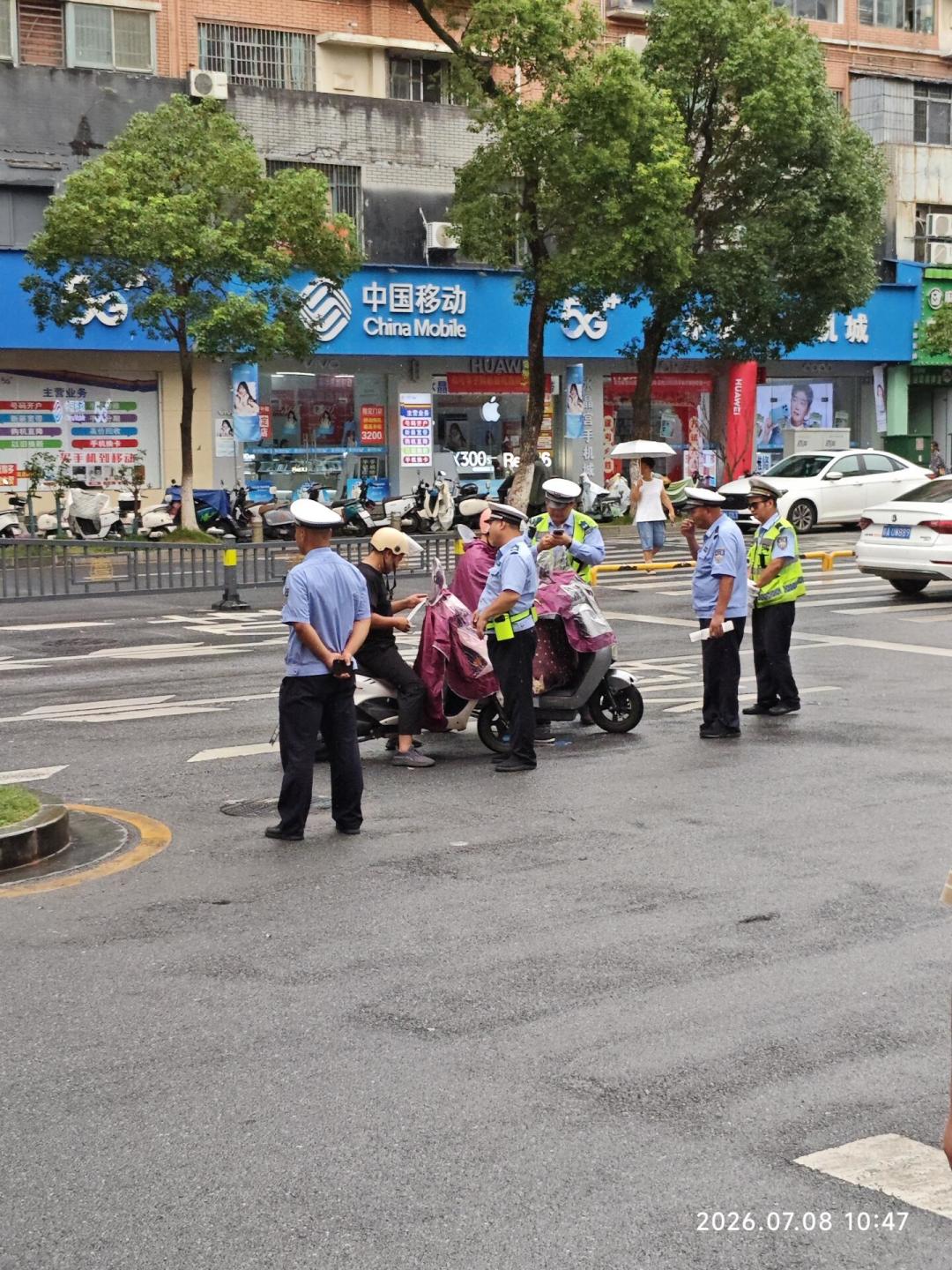 电动车严查这次是动真格:广州扣车18.77万、深圳上无人机,但转发的那条「9月1新规」半条是谣言