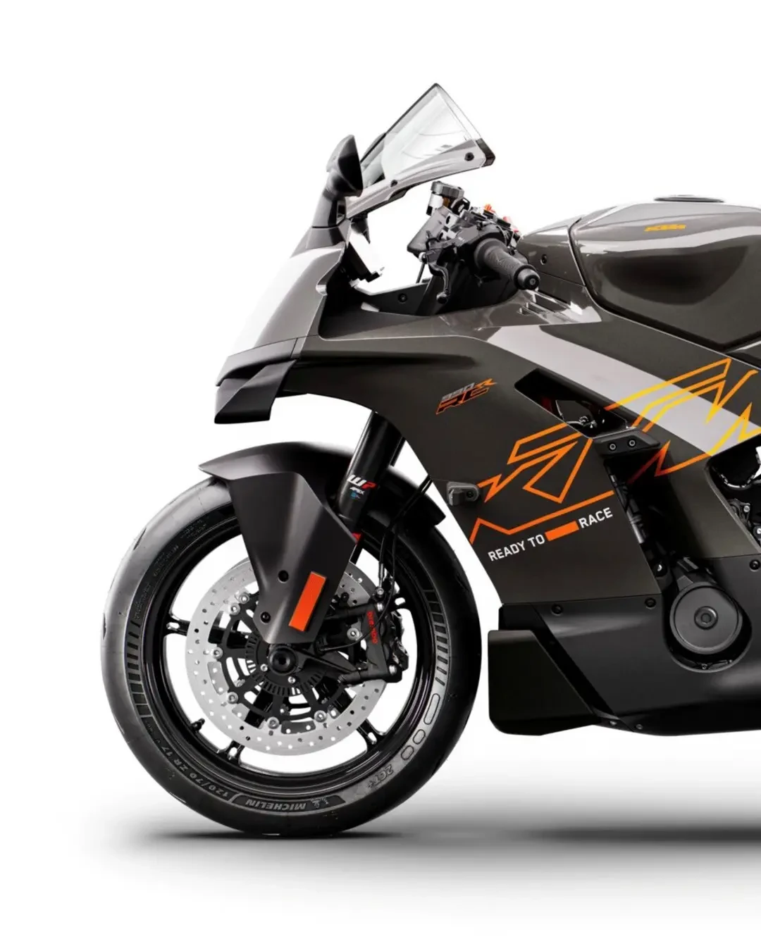 首台 Track 版悄悄到了上海,评论区却还在吵那根后摇臂:KTM 990 RC R 的设计,把钱花在哪了