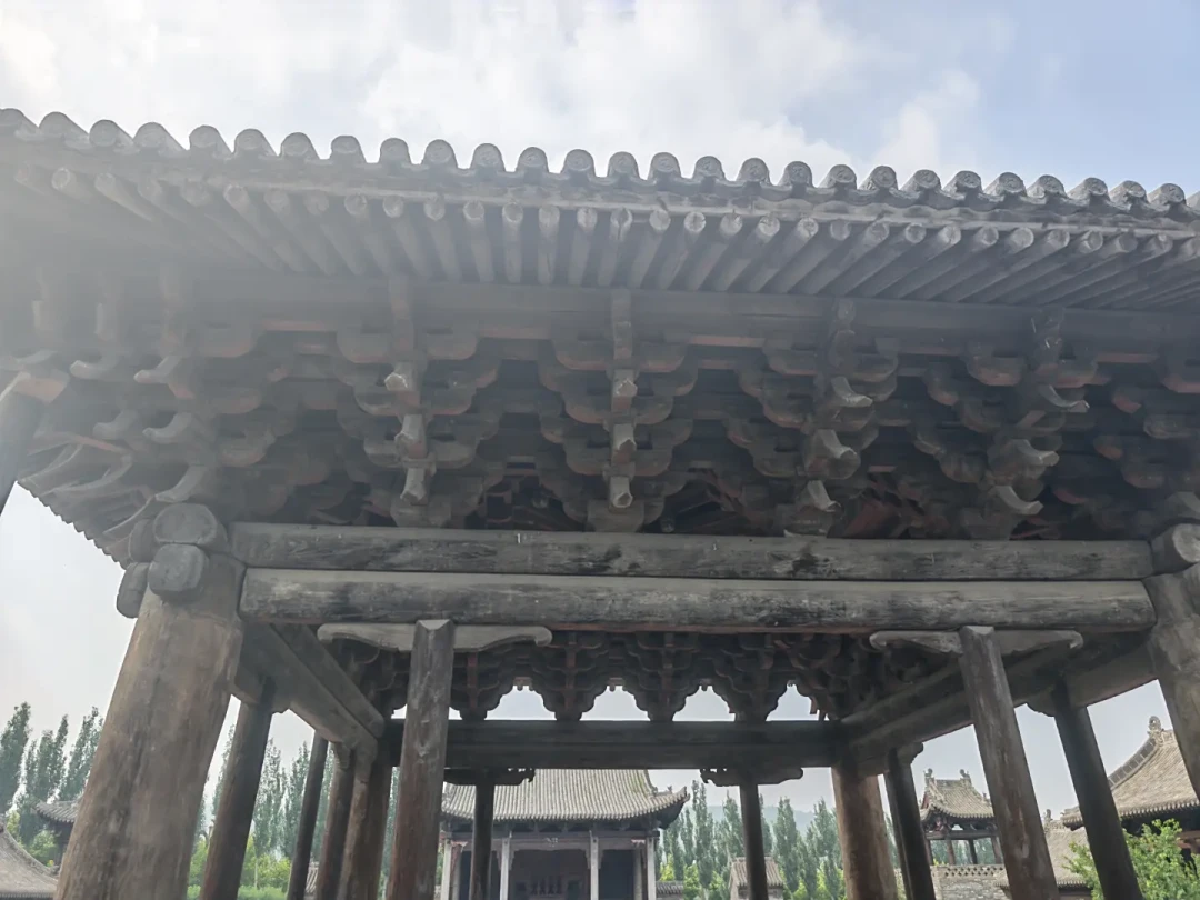 《黑神话:钟馗》15分钟实机刷屏:取景地被连夜扒出,第一座就是锁着门的元代国保