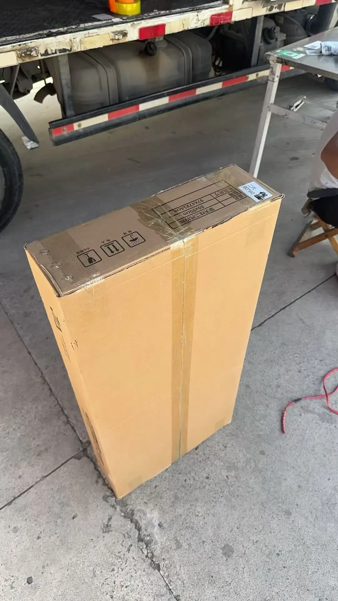 一帆精工的箱、椅、擎天柱怎么选?秋钓换装前,先把自重、全套价、地形三笔账摆平了再动手