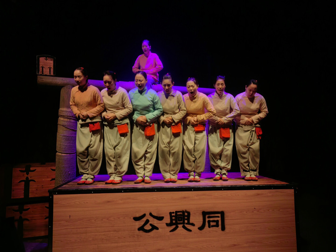 《又见平遥》口碑撕裂:一半人哭着说值,一半人发帖避雷——238元到底适合谁