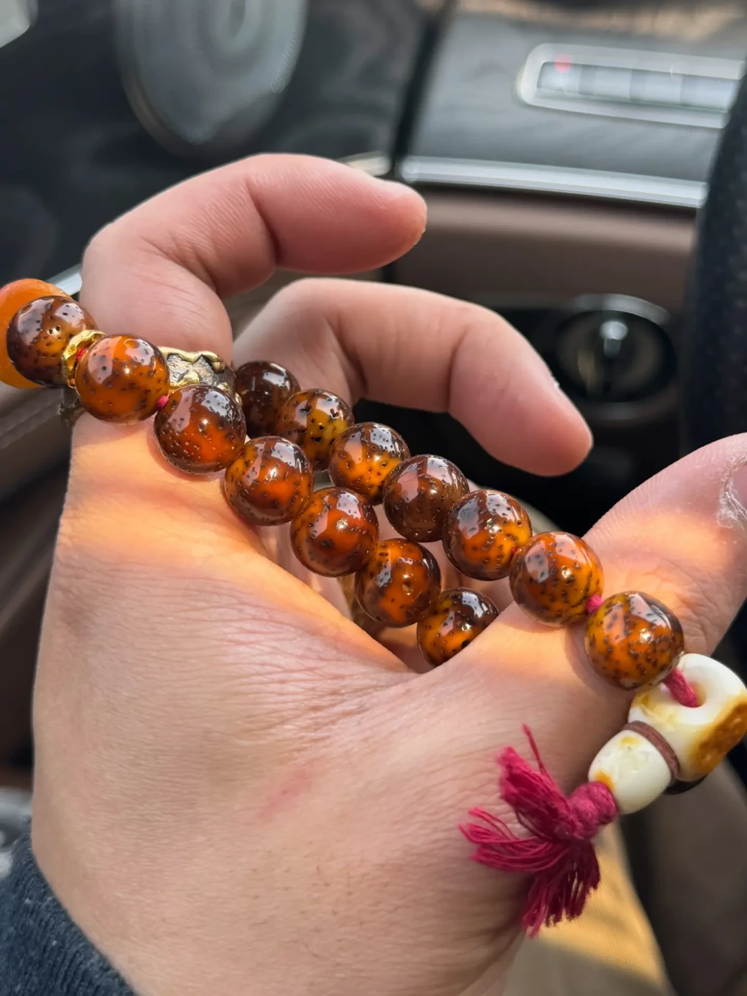 一把洗衣粉把手串洗上热搜:包浆毁于这4种意外,预防一件只要几块钱