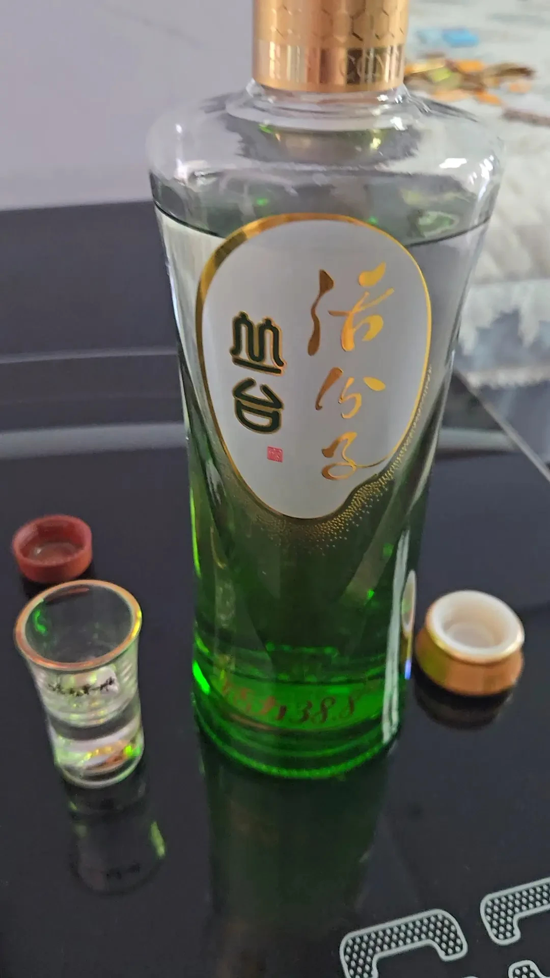 丛台活分子口碑在全网撕裂:40—80 元的低度绿瓶,谁在喝、你要不要买