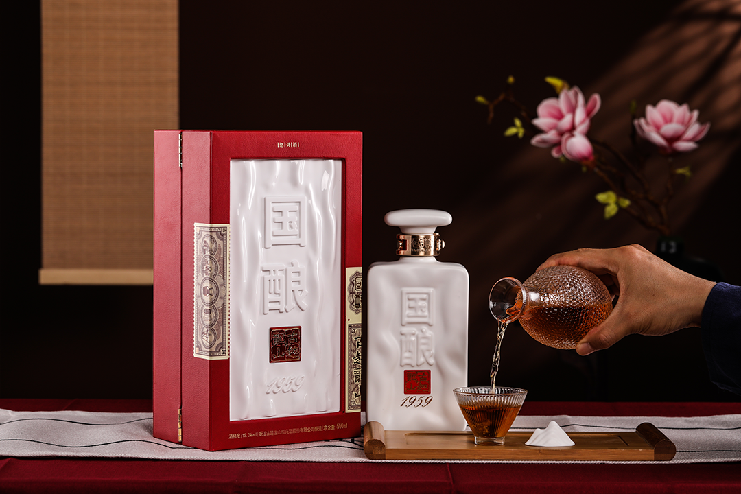 黄酒也开始「配额售罄、超额加价」:追国酿溢价之前,先看这三组对不上的数字