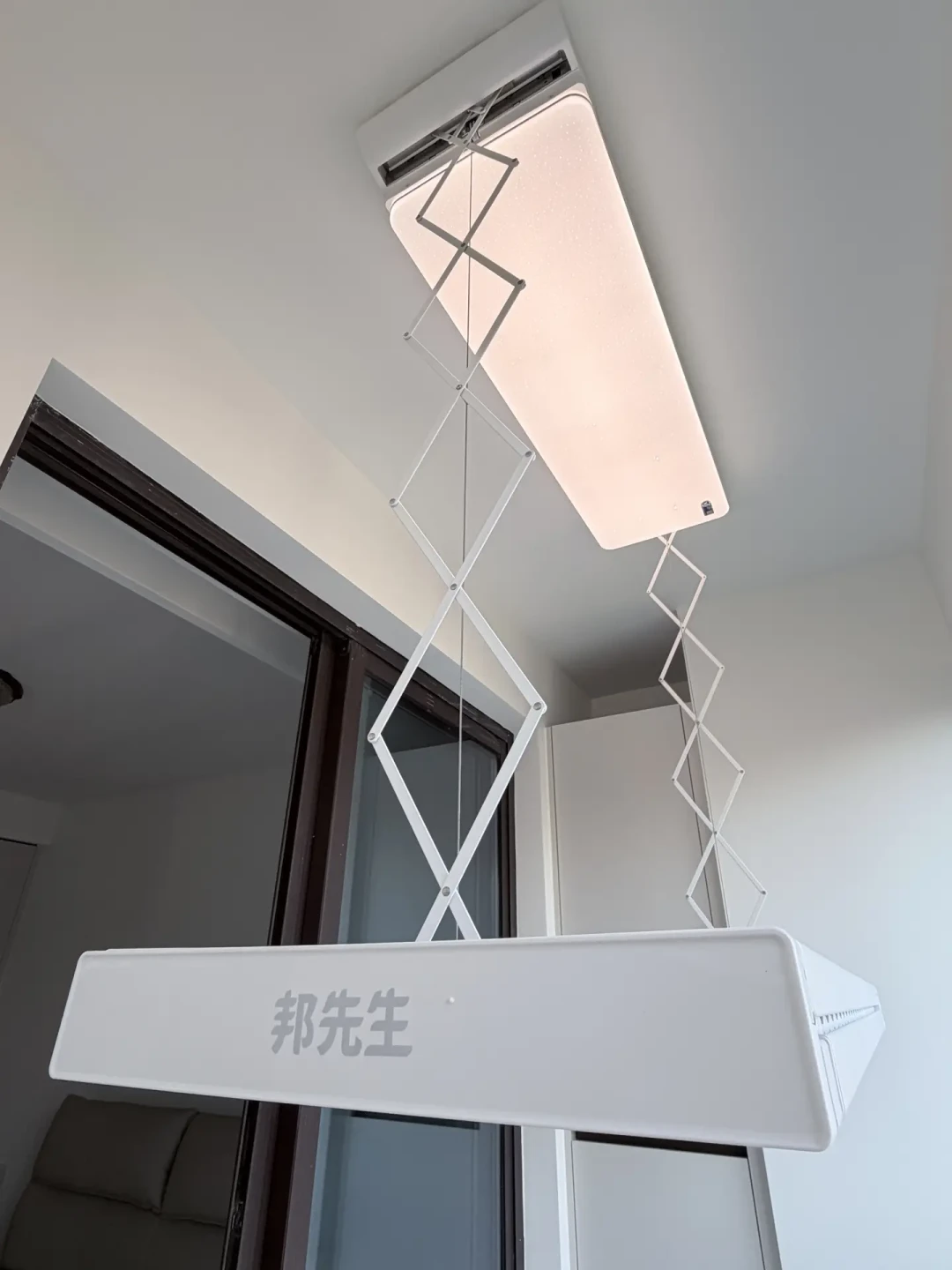 邦先生晾衣架承重全是35kg,那你到底在为什么付钱?把8款热销型号按4个价格带盘一遍,附好价参考线