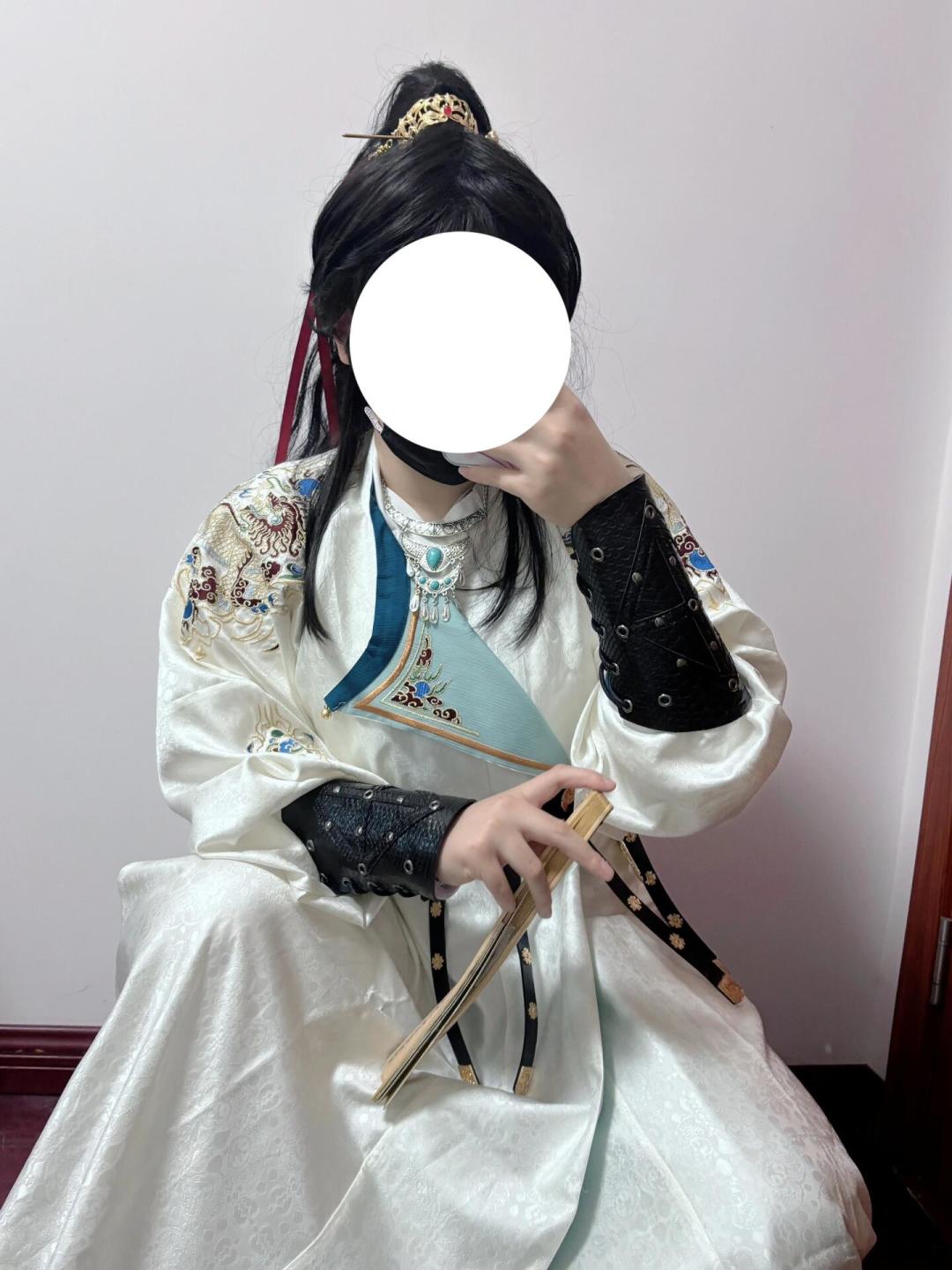 男生第一件汉服怎么买?拆开重回汉唐6款男装:通勤、出游、礼仪三档怎么选,3个坑和预算都说清了