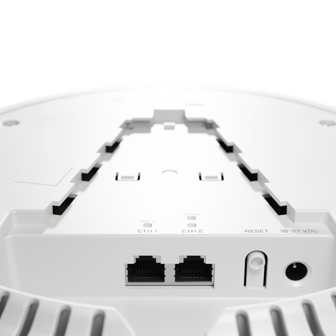 买 MikroTik 的家庭,大半没在用它的无线:2.5G 升级季,RB5009 方案的三笔账和三个坑