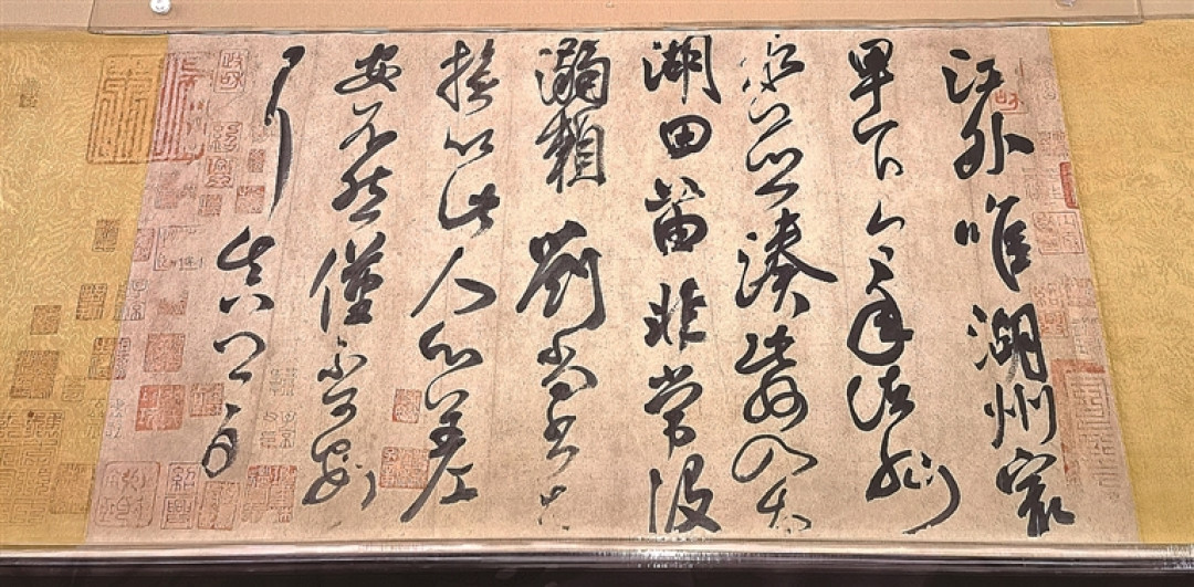 国庆能拼休13天、故宫24件国宝书画30年首展:你转发的“古人一年休百天”排行体,多半讲错了
