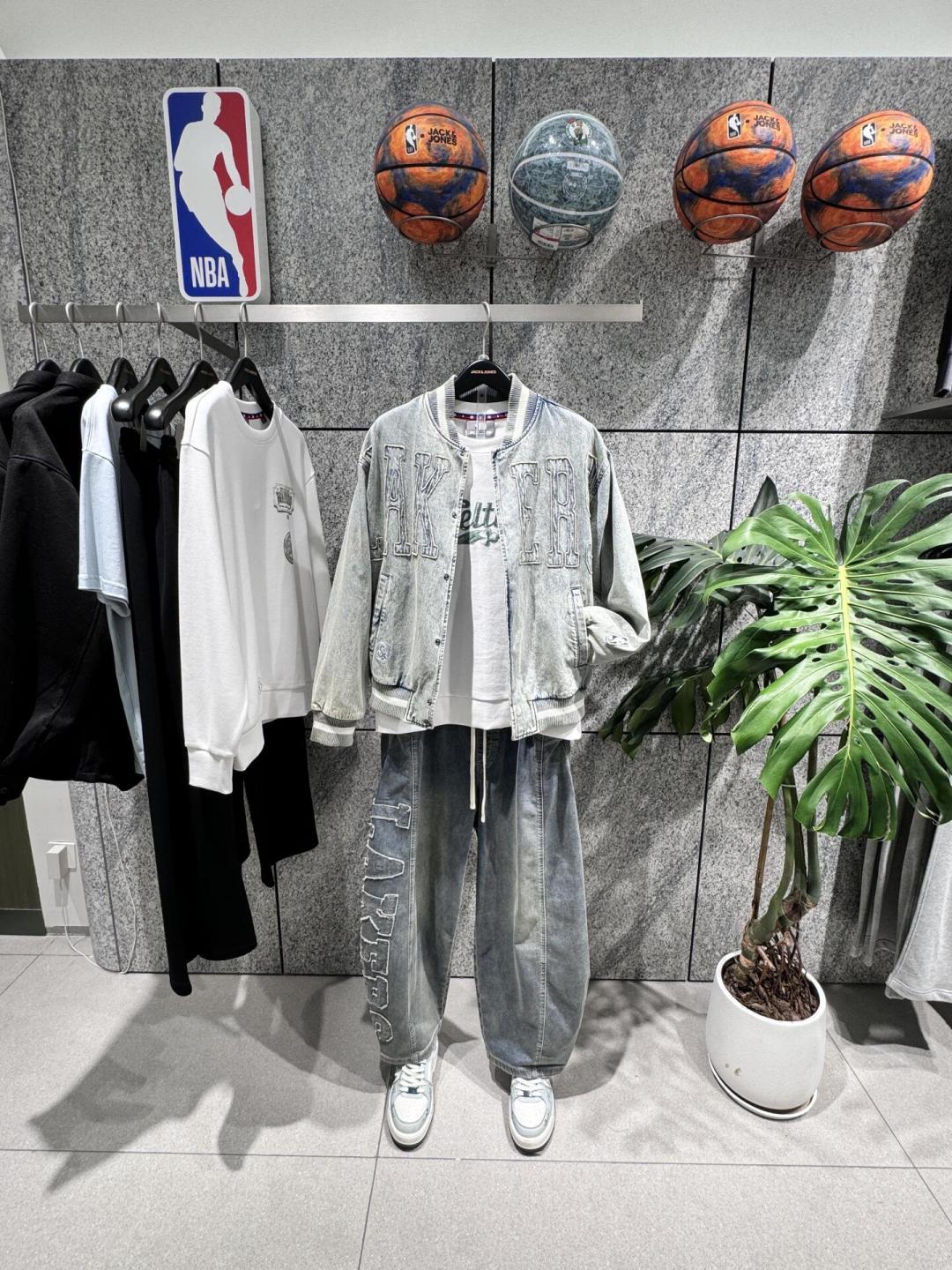独行侠打火箭,10月澳门开打:杰克琼斯顶着官方合作伙伴身份,把NBA联名端上桌了——球迷为这波情怀,到底该花多少钱