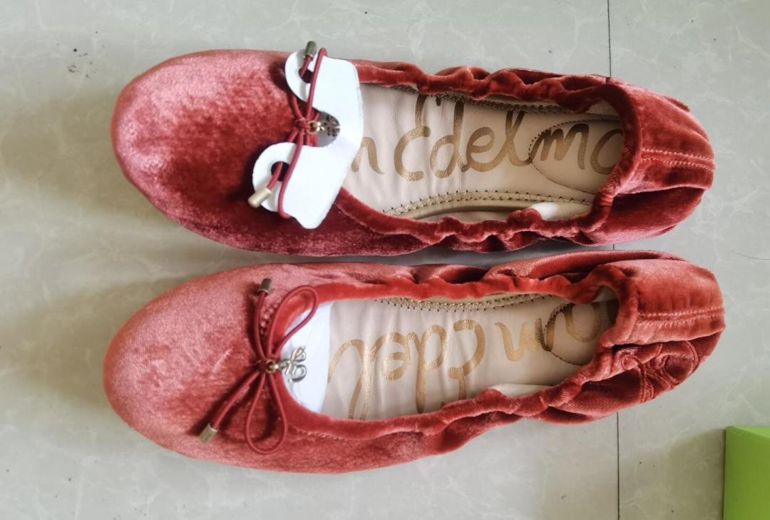 大一码还是正好码?我把 Sam Edelman 全网26条选码实测汇总了一遍,秋季买鞋前先看这个