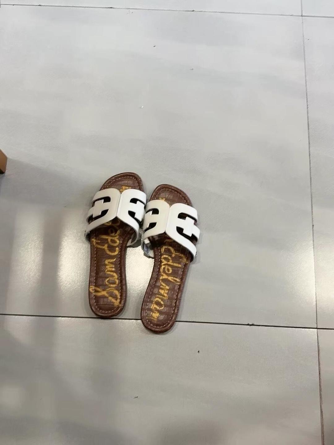 大一码还是正好码?我把 Sam Edelman 全网26条选码实测汇总了一遍,秋季买鞋前先看这个