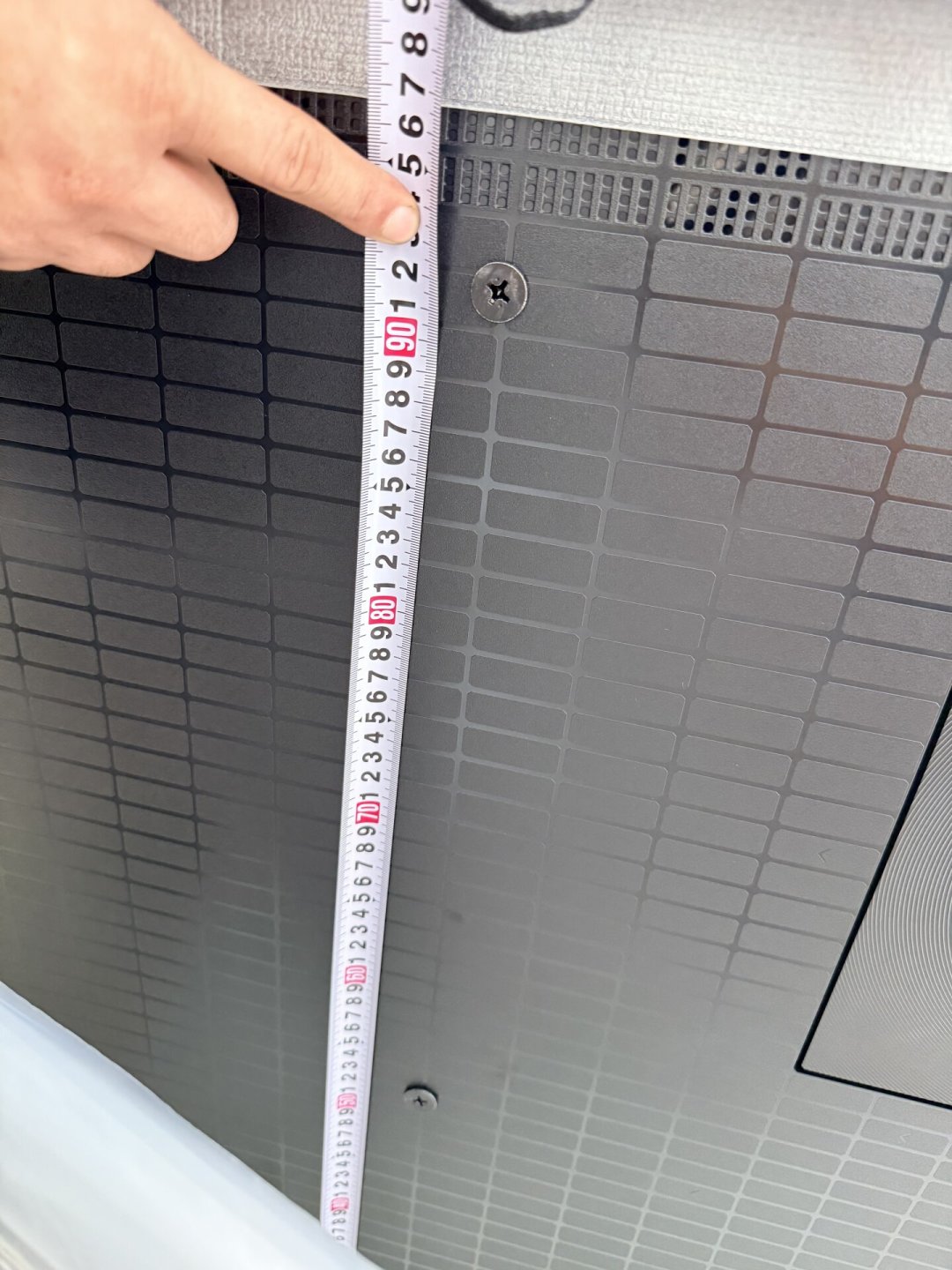二手市场正在批量清货“会走路的电视”:挂价跌到50元,这波移动支架捡漏能不能接