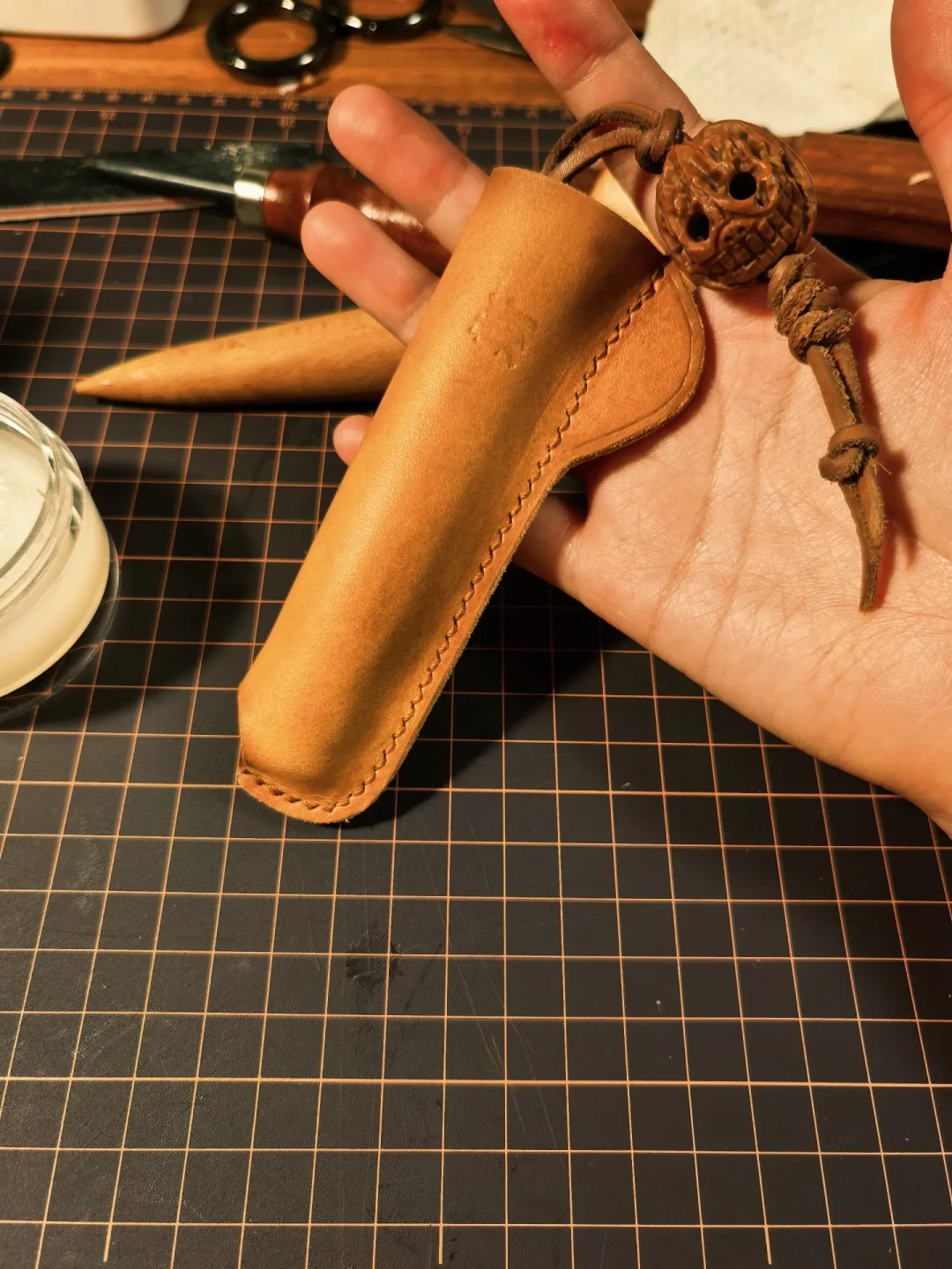 菌季收尾：给捡菌子准备的这把 Opinel