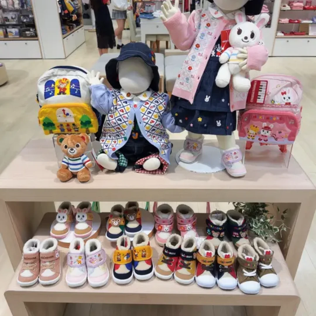 九月的MIKI HOUSE同时开了三条线:想入秋冬童装,先把「穿着窗口」这本账算明白