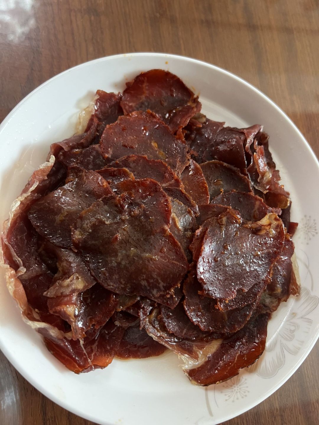 我妈把我的5J火腿蒸了,四千人在评论区吵起来:伊比利亚火腿加热,真的暴殄天物吗?