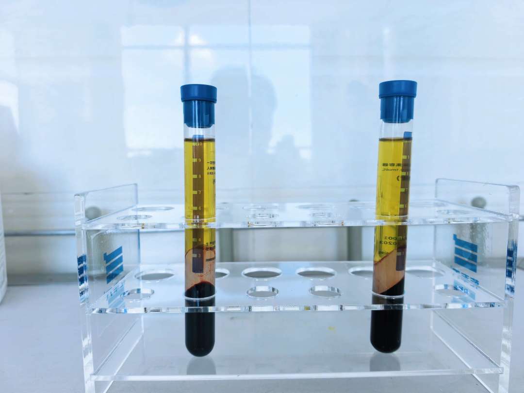 打了针就只能置换?带爸妈做膝盖注射前,先看清分期、次数和那3个月窗口