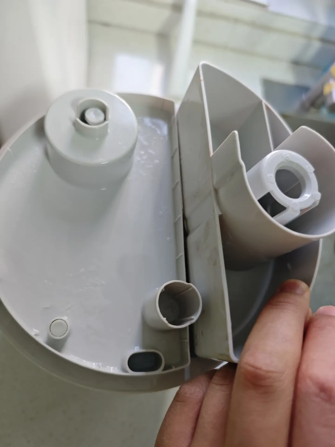 加湿器加水之争吵上热搜:自来水到底能不能加,关键看你机器是