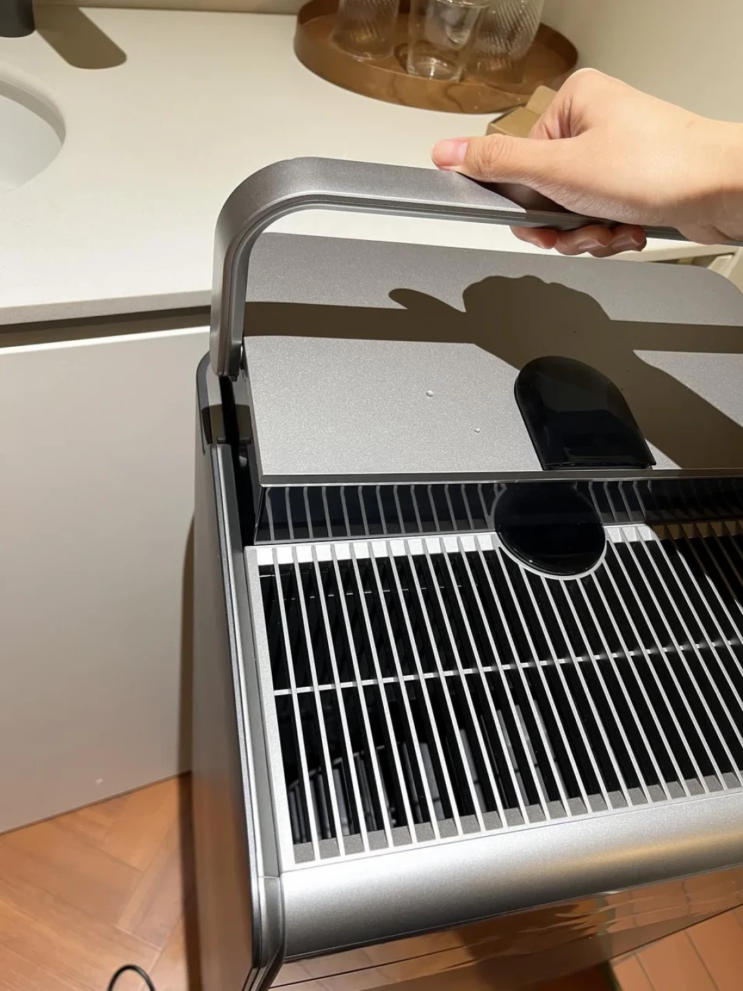 加湿器加水之争吵上热搜:自来水到底能不能加,关键看你机器是