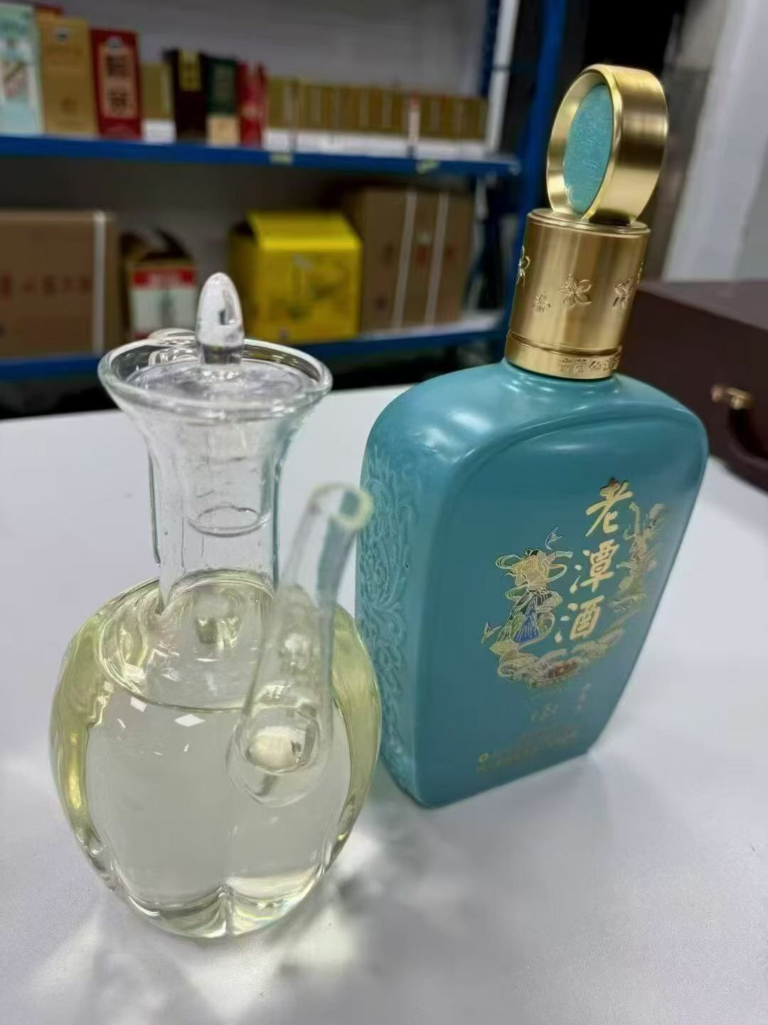 全网都在喊“停产绝版”的潭酒，我把7瓶绝版的行情查了个遍：没有一瓶卖过新酒