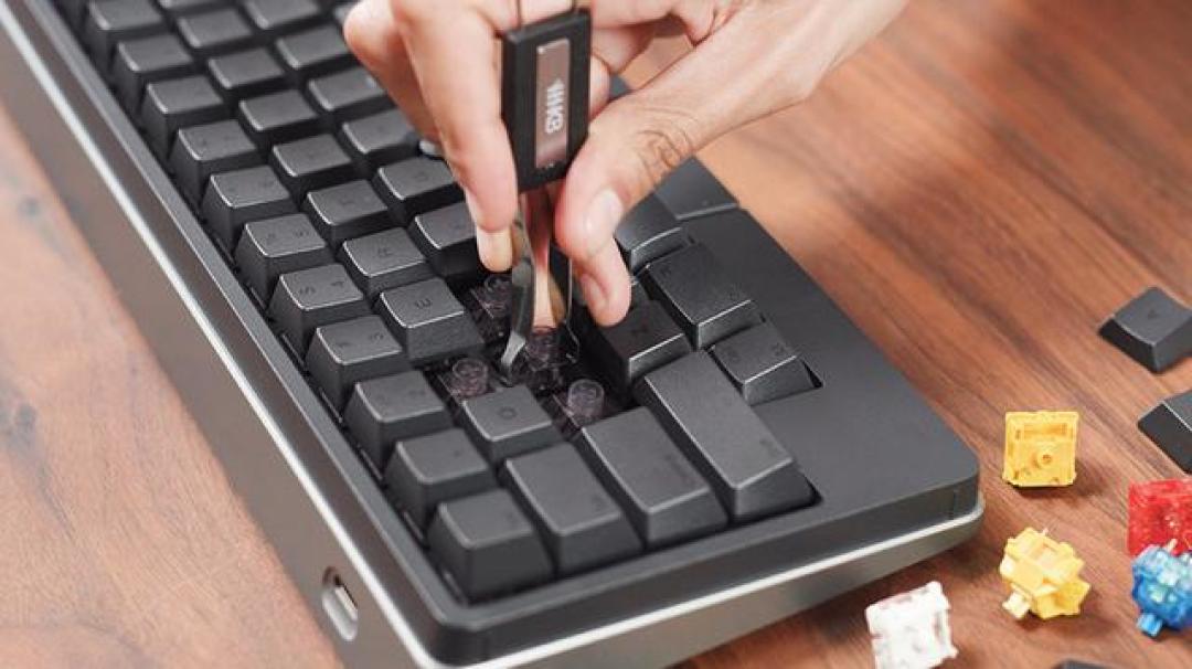 跟AI聊天的时间超过写代码:vibe coding时代,HHKB配列还值得买吗?