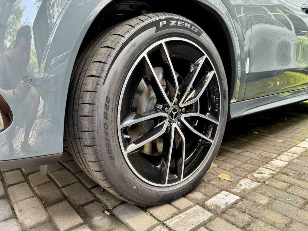 国产奔驰GLE 9月1日下线、进口版已让近25万:抢