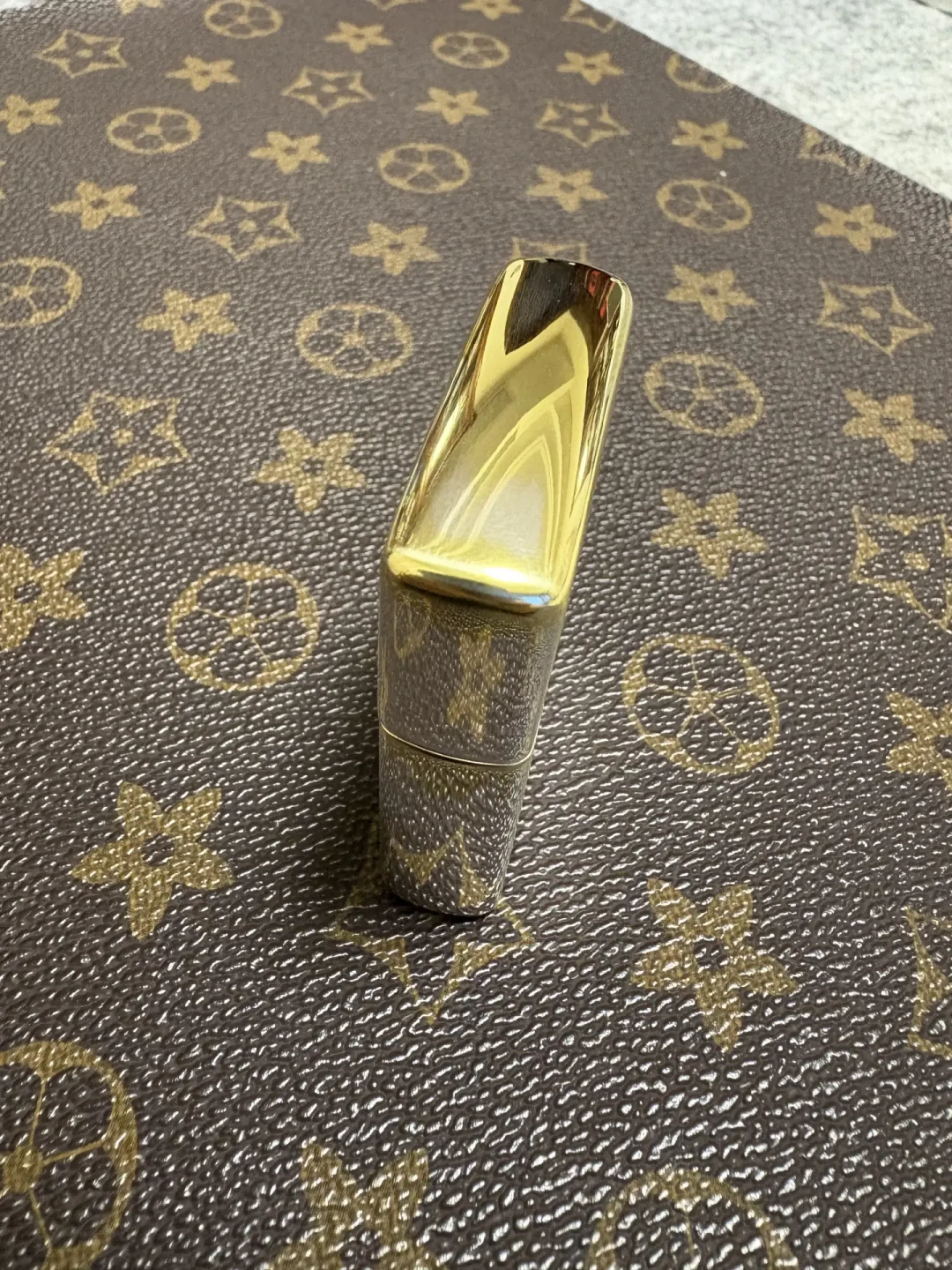 Zippo的
