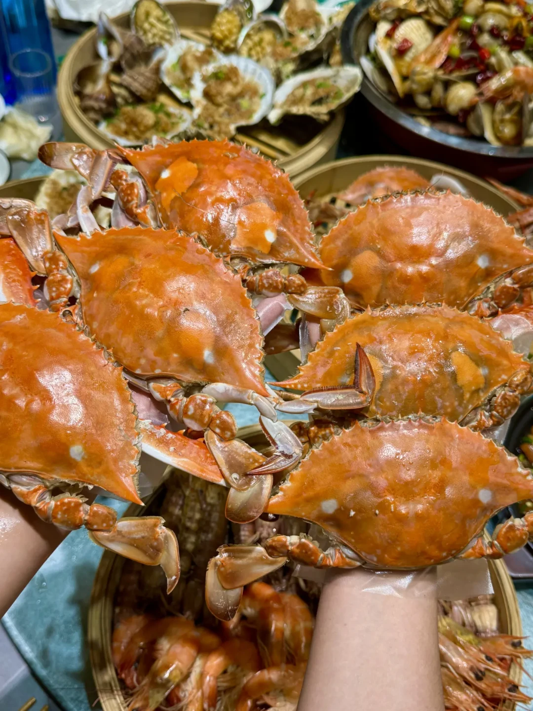 国庆美食旅游,别按热搜选城市:翻了40多条真实逛吃帖,把8座热门城市分成4类、标好了价